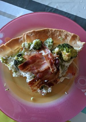 Une photo de Tarte brocolis lard chèvre frais