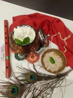 માખણ મિસરી (Makhan Misri Recipe In Gujarati) રેસીપી મુખ્ય ફોટો