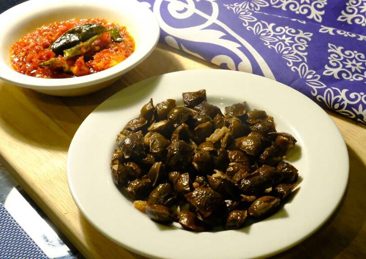 Proses memasak Sambalado Petai dengan kulitnya yang Bikin Ngiler