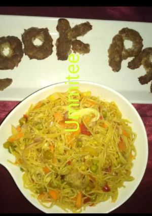 A picture of Ummitee's noodles with baked minced meat.