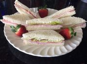 Una foto de sandwich de miga