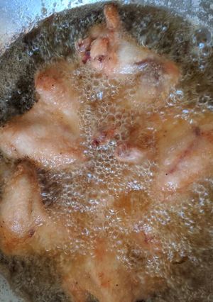 A picture of Mums fried chicken.
