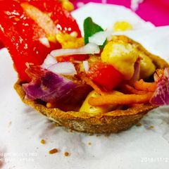 A picture of Katori chole chat.