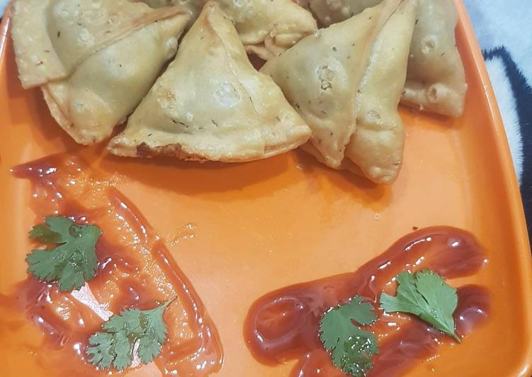 How to Prepare Homemade SamosA