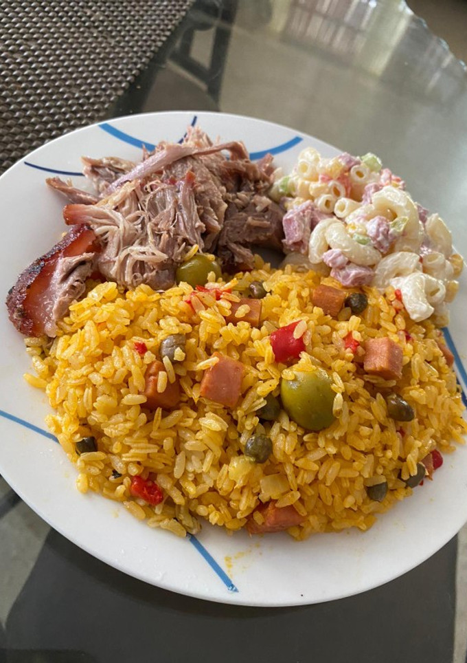 Una foto de Arroz con gandules estilo puertorriqueño