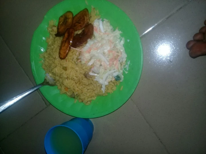Simple Way Prepare Recipe Fried rice and plantain with cucumber and ginger drink that is Can Pamper Your Tongue, Perfect}