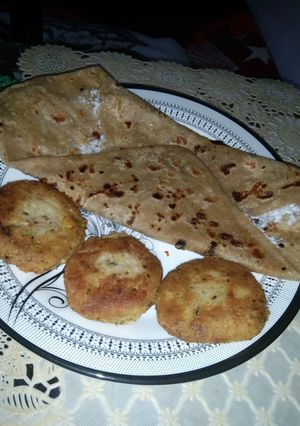 A picture of Chicken shami kabab.