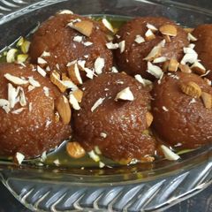 A picture of Gulab jamun😋😋😋.