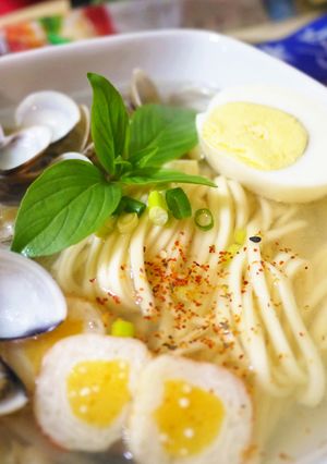 【愛在家裡麵x好勁道】鮮味蛤蜊湯麵 的食譜成品照片
