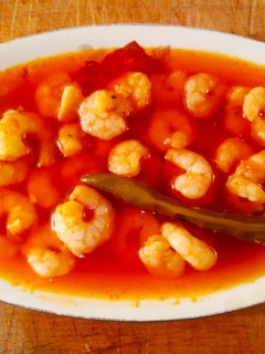 Una foto de Gambas al ajillo en microondas