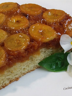 Una foto de Tarta invertida de banana