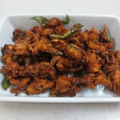 A picture of Chicken Pakoda.