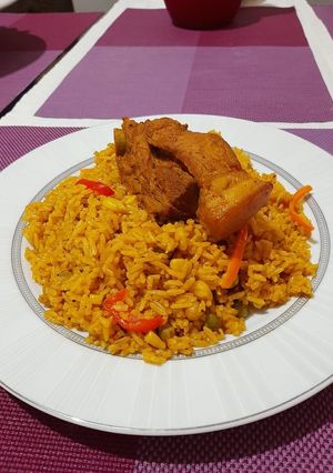 Una foto de ARROZ CON CHANCHO (cerdo)