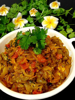 तोरई और टमाटर की सब्जी(taroi aur tamatar ki sabzi recipe in hindi) रेसिपी मुख्य फोटो
