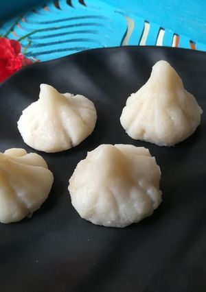 A picture of Cashew stuffed modak.