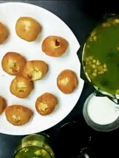 पानी पूरी (Pani Puri recipe in Hindi) रेसिपी मुख्य फोटो
