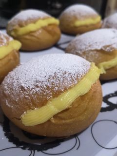 Una foto de Berlines horneados