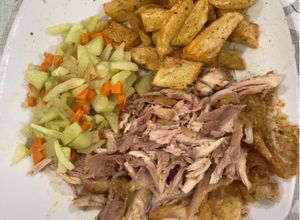 Foto de Perna de frango com batatas na Air fryer