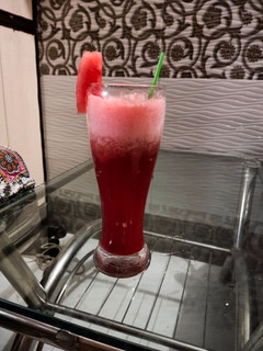 તરબુચ મોજેટો(water melon mojeto recipe in Gujarati) રેસીપી મુખ્ય ફોટો