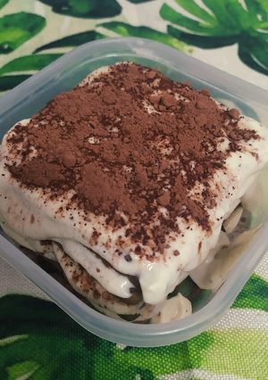 Hình của món Tiramisu chuối đậu phụ healthy.