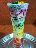 கலர் ஃபுல் ஜெல்லி மில்க்ஷேக்(jelly milkshake recipe in tamil)