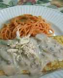 Crepas de pollo en salsa de champiñones
