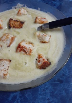 Una foto de Sopa crema de arvejas