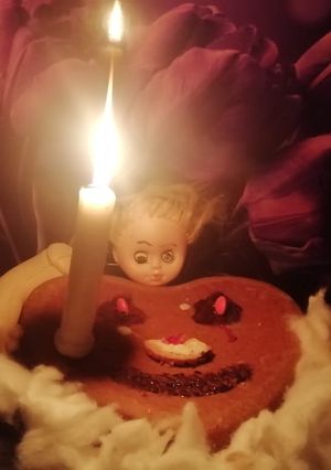 A picture of Halloween spooky cake.
