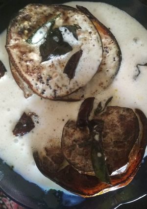 A picture of Dahi baingan.