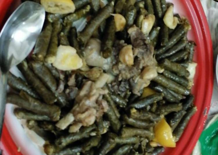 ورق عنب باللحم والدهن (يبرق)