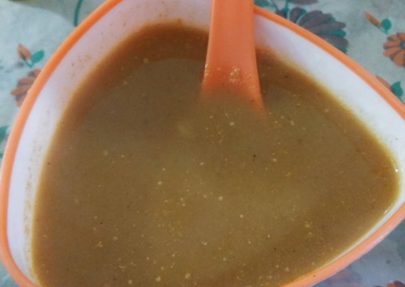 Roasted tomato and capsicum soup