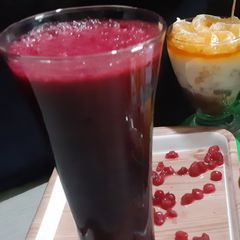 A picture of Pomegranate juice.