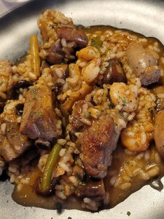 Una foto de Arroz con todo