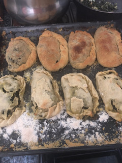 Una foto de 56. Pastissets de bledes o empanadillas de acelgas (almuerzo)