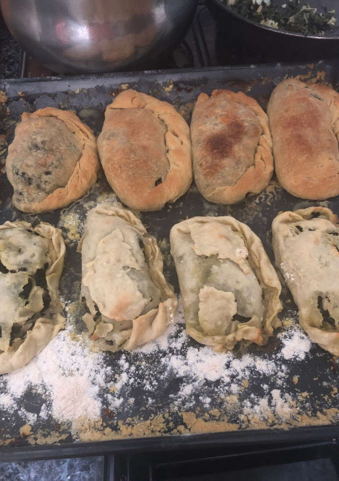 Una foto de 56. Pastissets de bledes o empanadillas de acelgas (almuerzo)