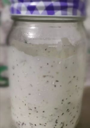 Una foto de Aderezo de yogurt natural y aguacate 🥑