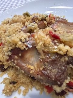Una foto de Cuscús con verduras y carnes en Airfryer Cosori