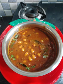 நிலக்கடலை குழம்பு(புளி) செய்முறை முக்கிய புகைப்படம்