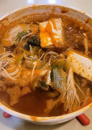 A picture of Kimchi Soup with Glass Noodle.