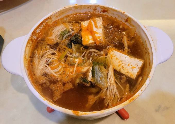 Kimchi Soup with Glass Noodle