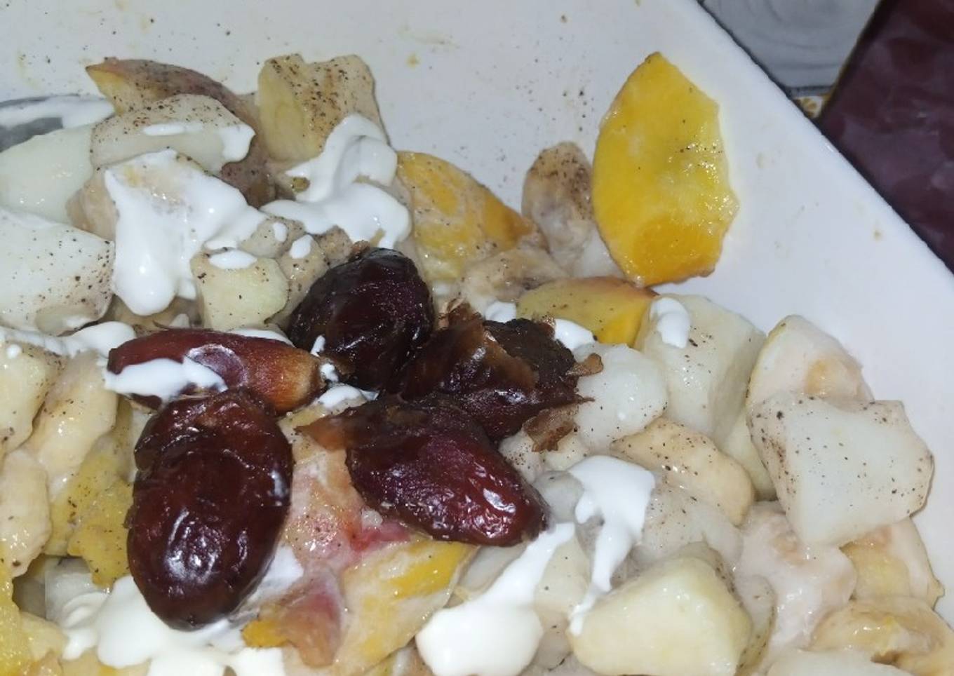 Fruits creamy salad