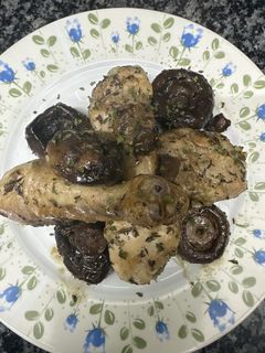 Una foto de 513. Pollo al grill con setas (principal carne)