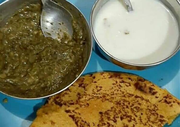 Makki ki Roti with saag