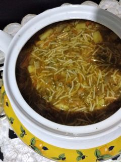 عکسی از دستور سوپ رشته فرنگی