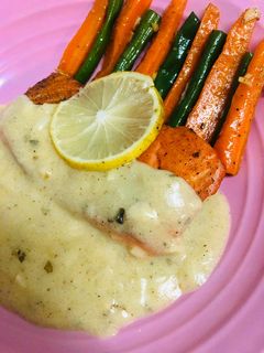 Foto resep Pan Seared Salmon with Honey Butter Lemon Sauce
