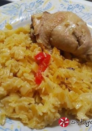 A picture of Lemony Chicken Youvetsi.
