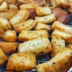 A picture of Bread Ends Croutons.