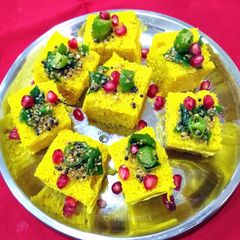 A picture of Dhokla.