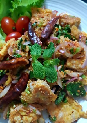 รูปของ "ลาบไข่เจียว" Omelette Spicy Salad🌶🧅🍃🥚