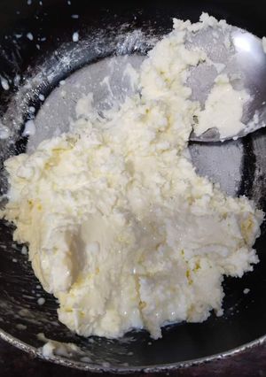 घर का मक्खन (Ghar ka Makkhan recipe in hindi) रेसिपी मुख्य फोटो